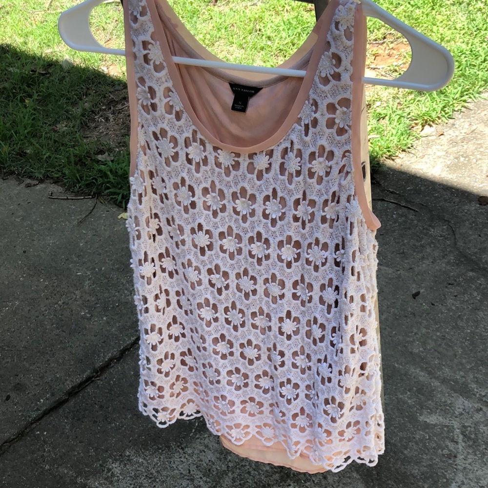 Beautiful Ann Taylor Sleeveless Top